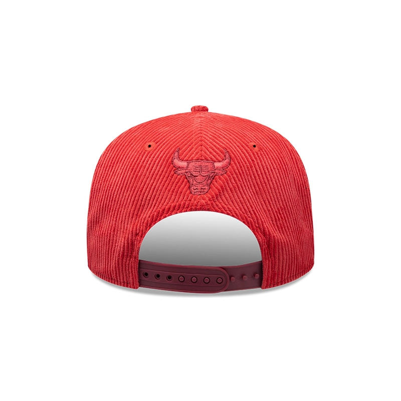 GORRA 9FIFTY NBA CHICAGO BULLS OLD ENGLISH ROJO - 4