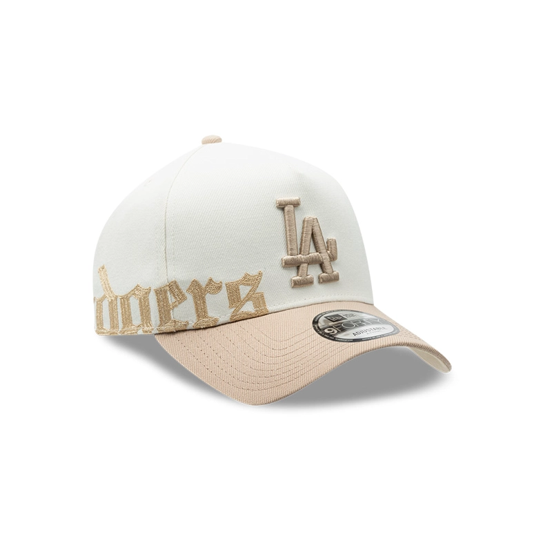 GORRA 9FORTY MLB LOS ANGELES DODGERS GOTHIC SCRIPT BLANCO - 1