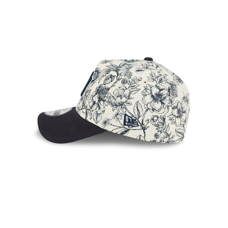 GORRA 9FORTY MLB NY YANKEES SP FLORAL 59FIFTY NEGRO - 5