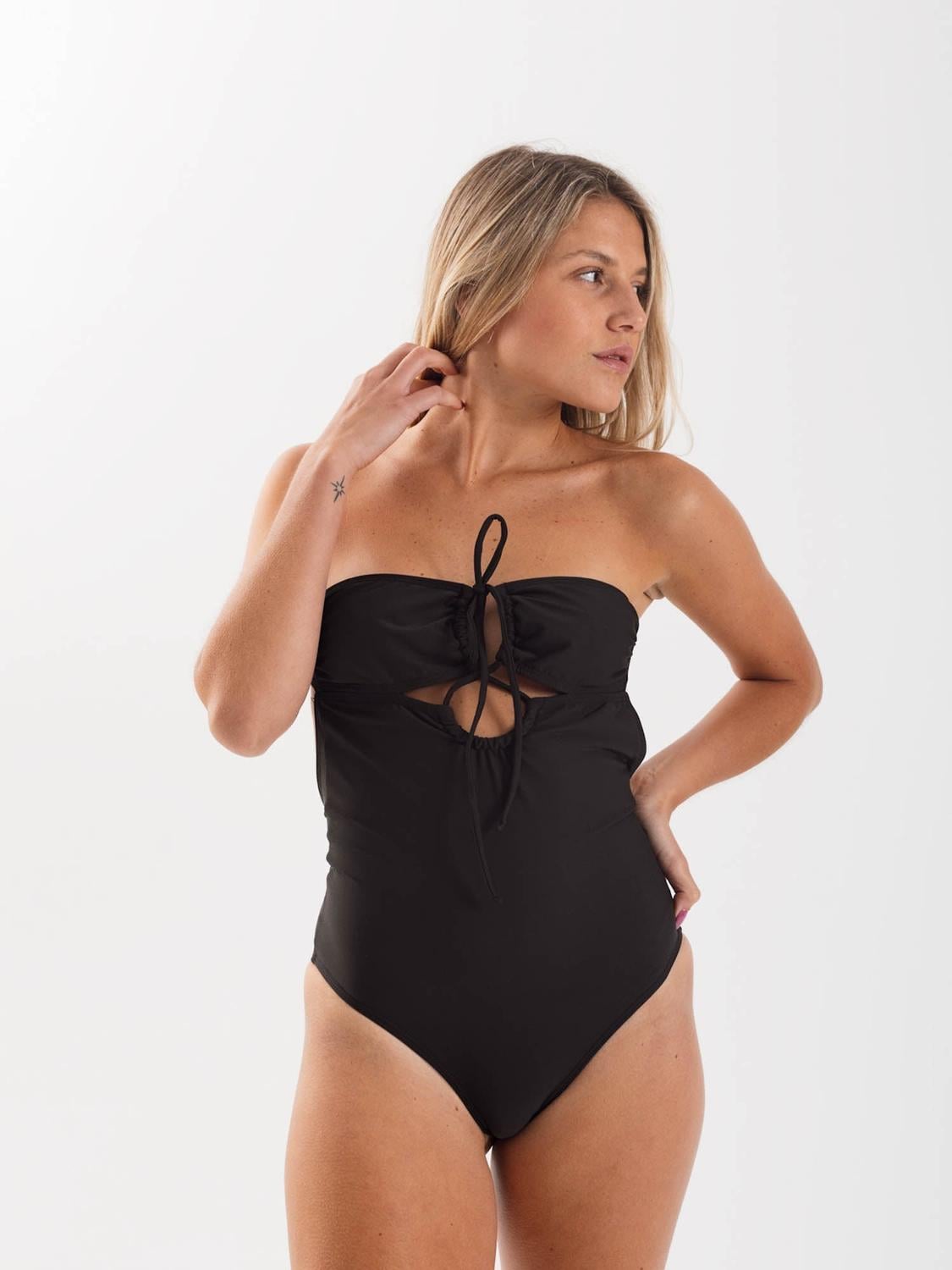 TRAJE DE BAÑO DAIKIRI MUJER STRAPLESS NEGRO FILTRO UV50+ - 4