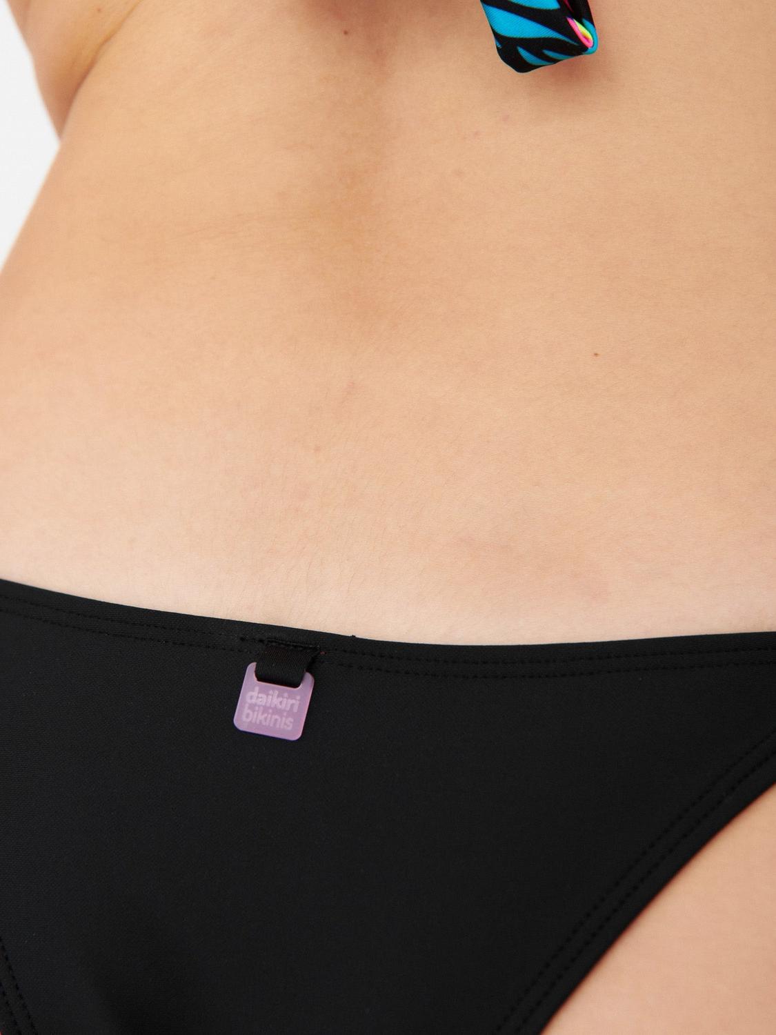 BOTTOM DE BIKINI DAIKIRI MUJER CALZON REGULABLE CADERA NEGRO FILTRO UV50+ - 6