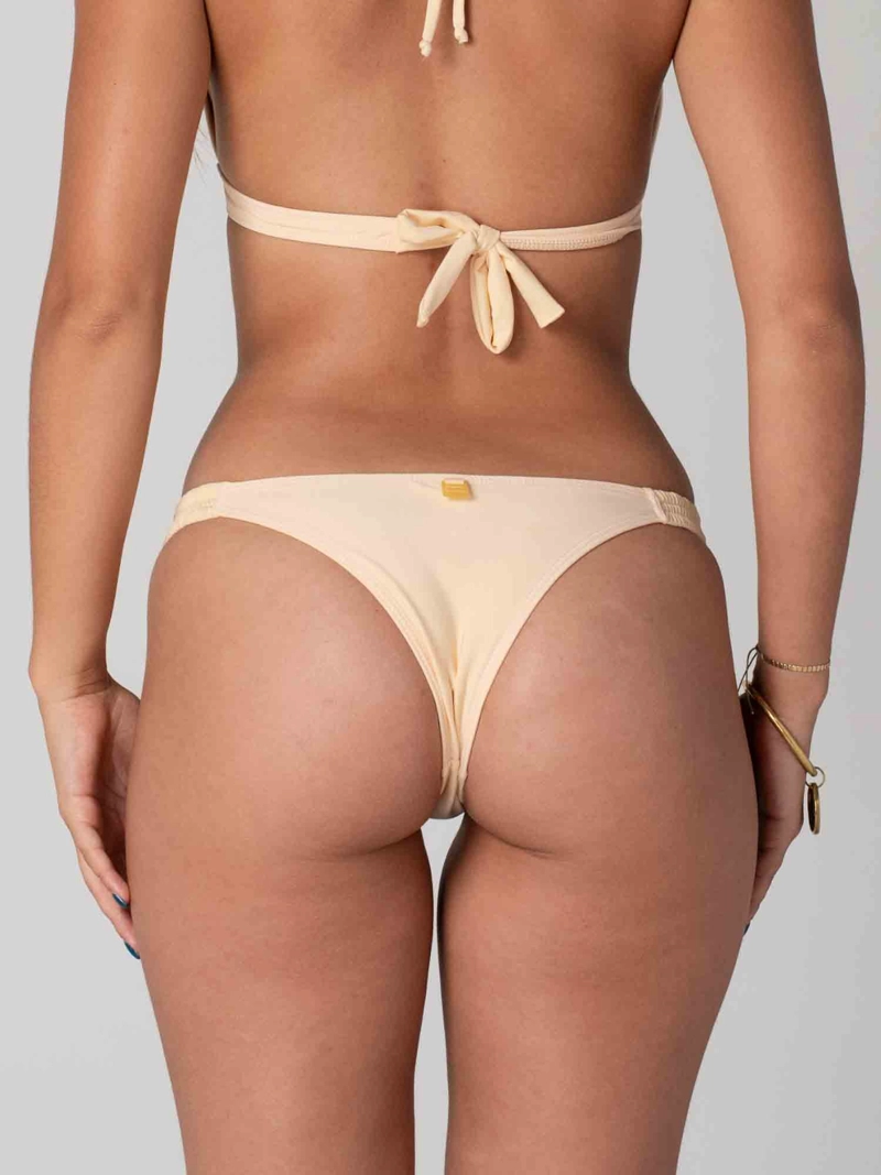 BOTTOM DE BIKINI DAIKIRI MUJER CALZON FRUNCIDO COSTADOS CREMA PROTECCION UV50+ - 5
