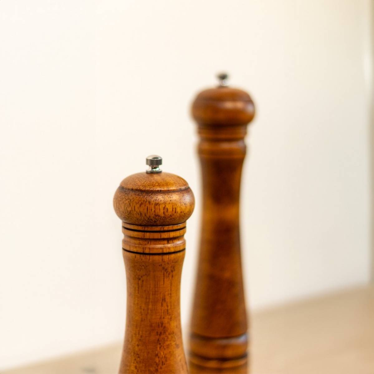 PIMENTERO DE MADERA 25.5CM - 2