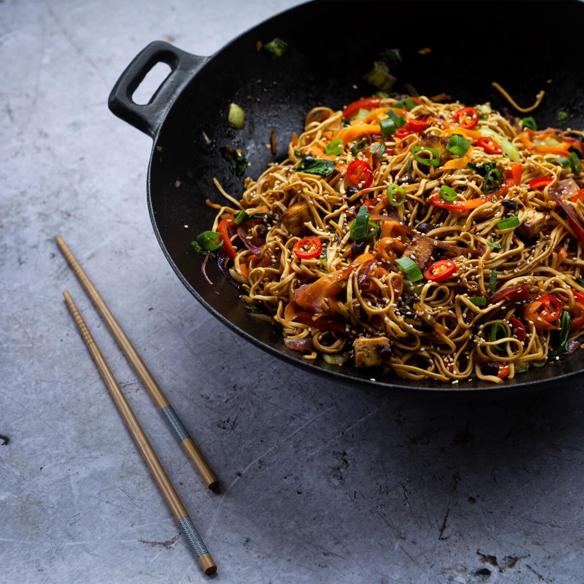 WOK HIERRO CON AZAS 31 CM BRIVA - 6