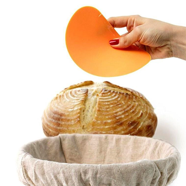RASPADOR DE MASA PLASTICO CURVO 16X10 CM - 4