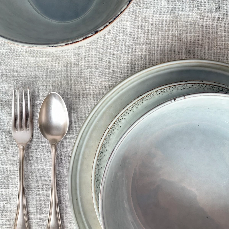 SET 6 PLATOS REDONDO CERAMICA 27 CM GRIS LINEA OSLO - 8