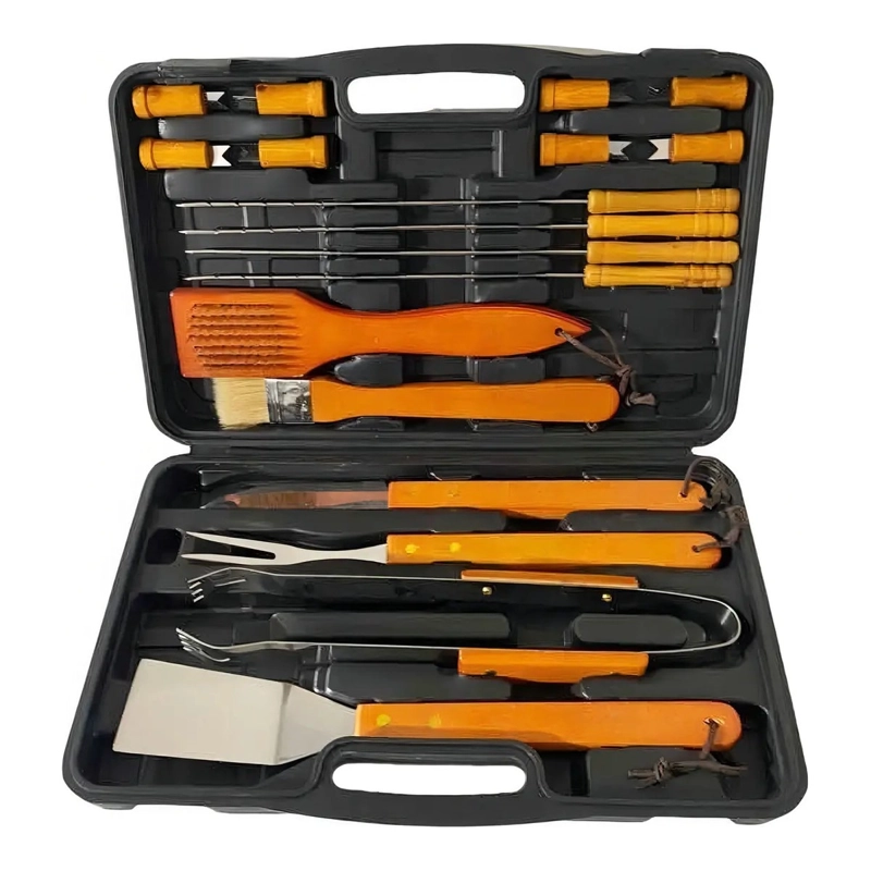 SET PARRILLERO 18 PIEZAS ACERO INOXIDABLE MANGO DE MADERA Y MALETA RIGIDA - 2