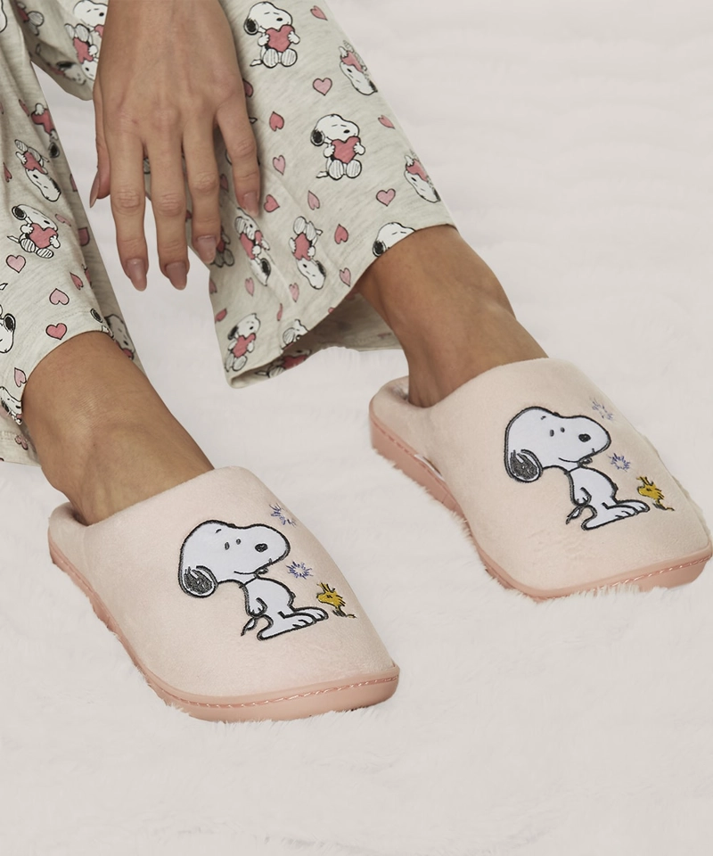 PANTUFLAS SNOOPY MUJER | SUAVIDAD Y ALEGRIA PARA TU HOGAR - 4