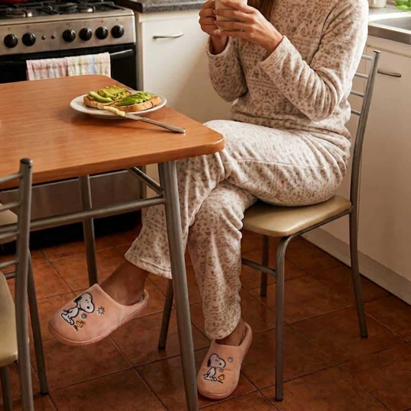 PANTUFLAS SNOOPY MUJER | SUAVIDAD Y ALEGRIA PARA TU HOGAR - 8