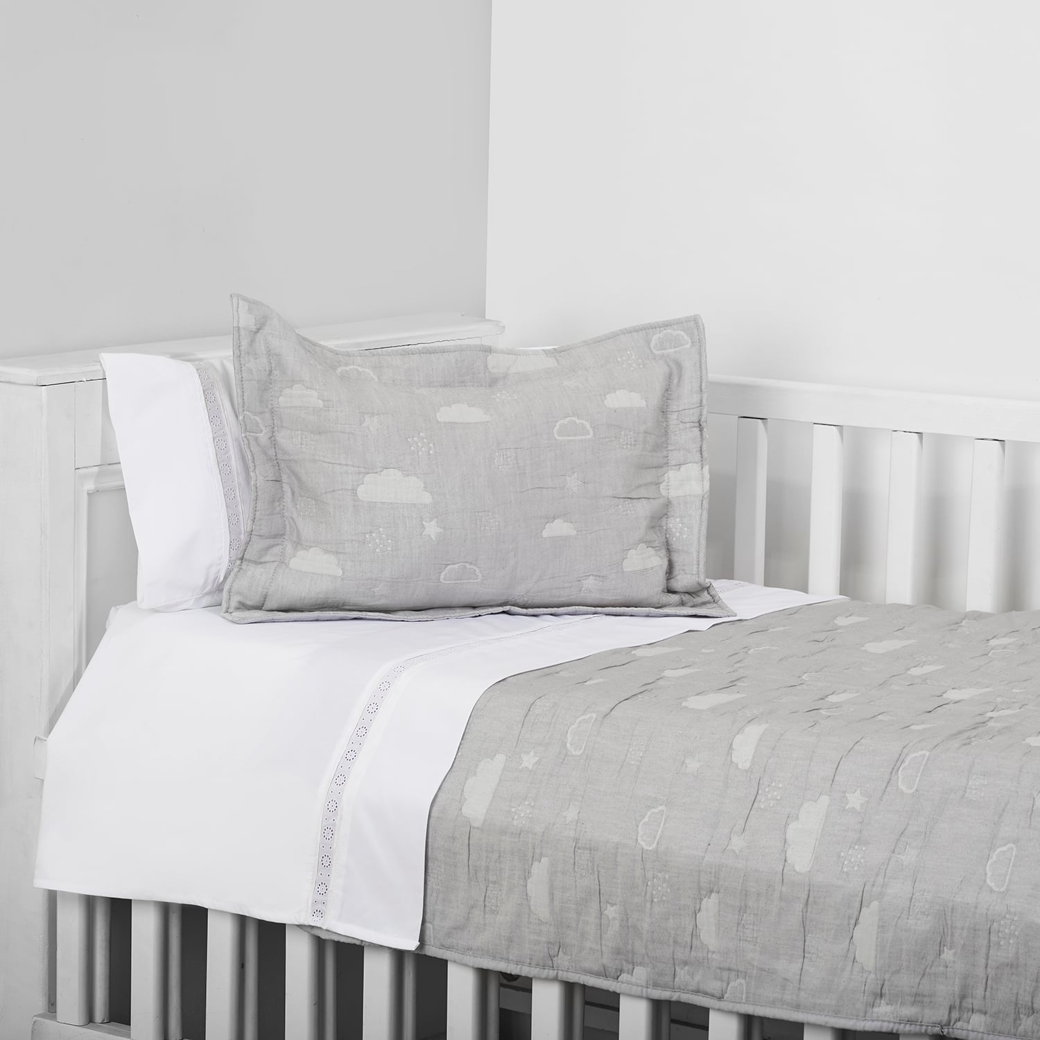 CUBRECAMA JACQUARD CLOUD GRIS CUNA NINA HERRERA - 1
