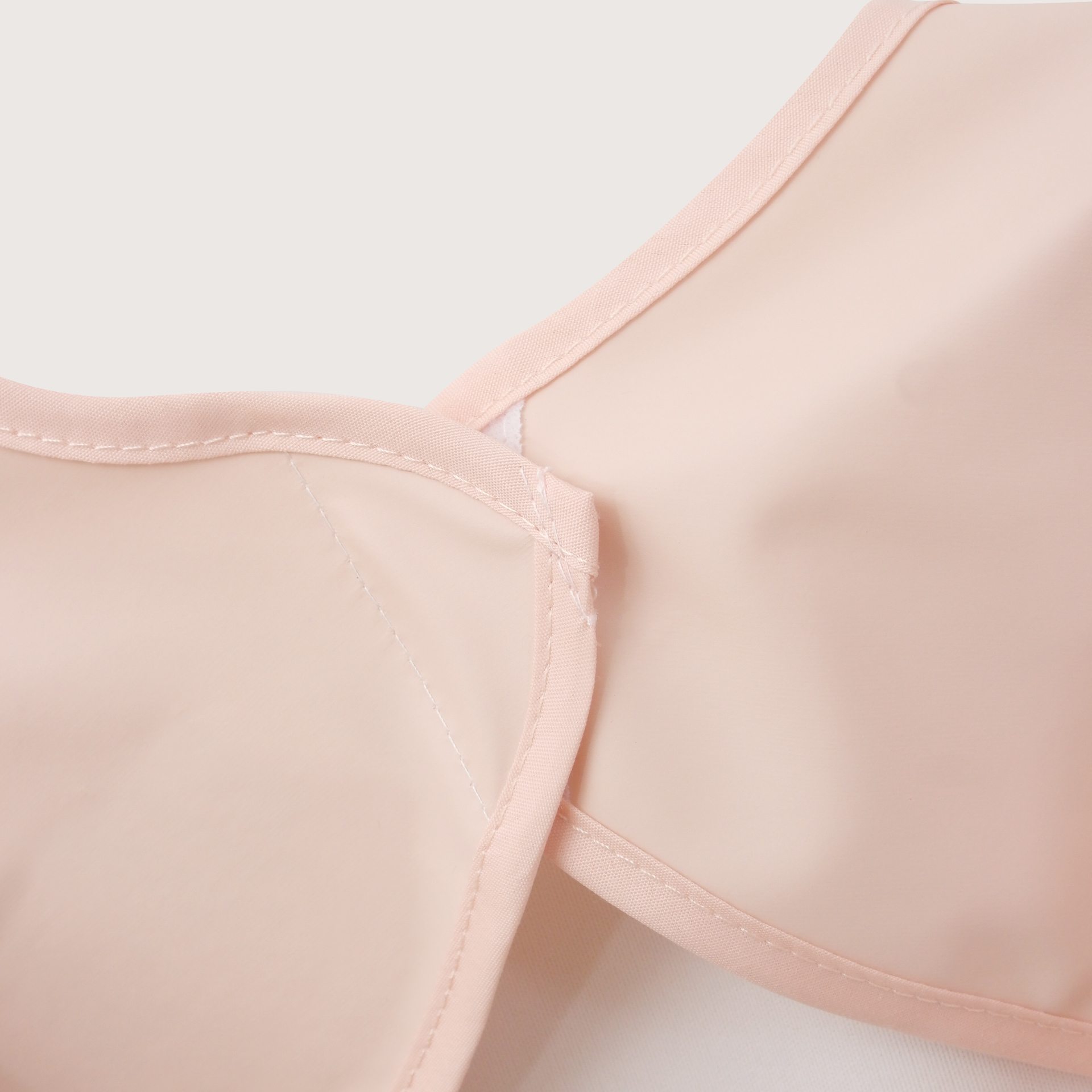 BABERO IMPERMEABLE DE NIÑA OPALINE - 3