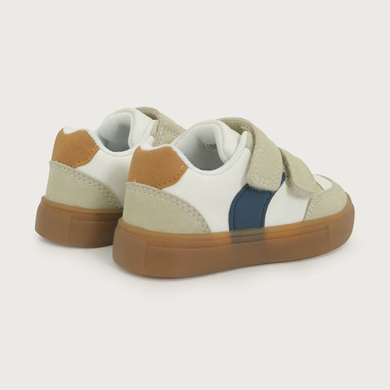 ZAPATILLA BLANCA DE NIÑO CON DETALLE AZUL - 5
