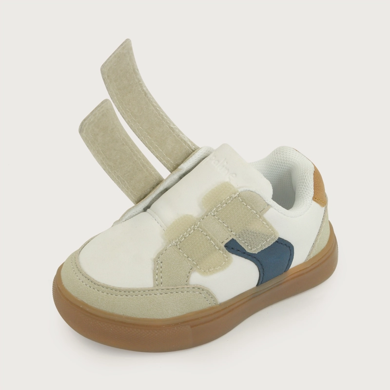 ZAPATILLA BLANCA DE NIÑO CON DETALLE AZUL - 6
