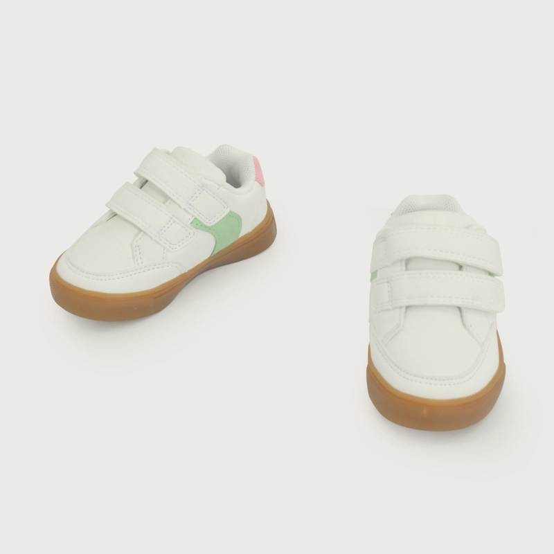 ZAPATILLA BLANCA DE NIÑA CON DETALLES DE COLORES - 4