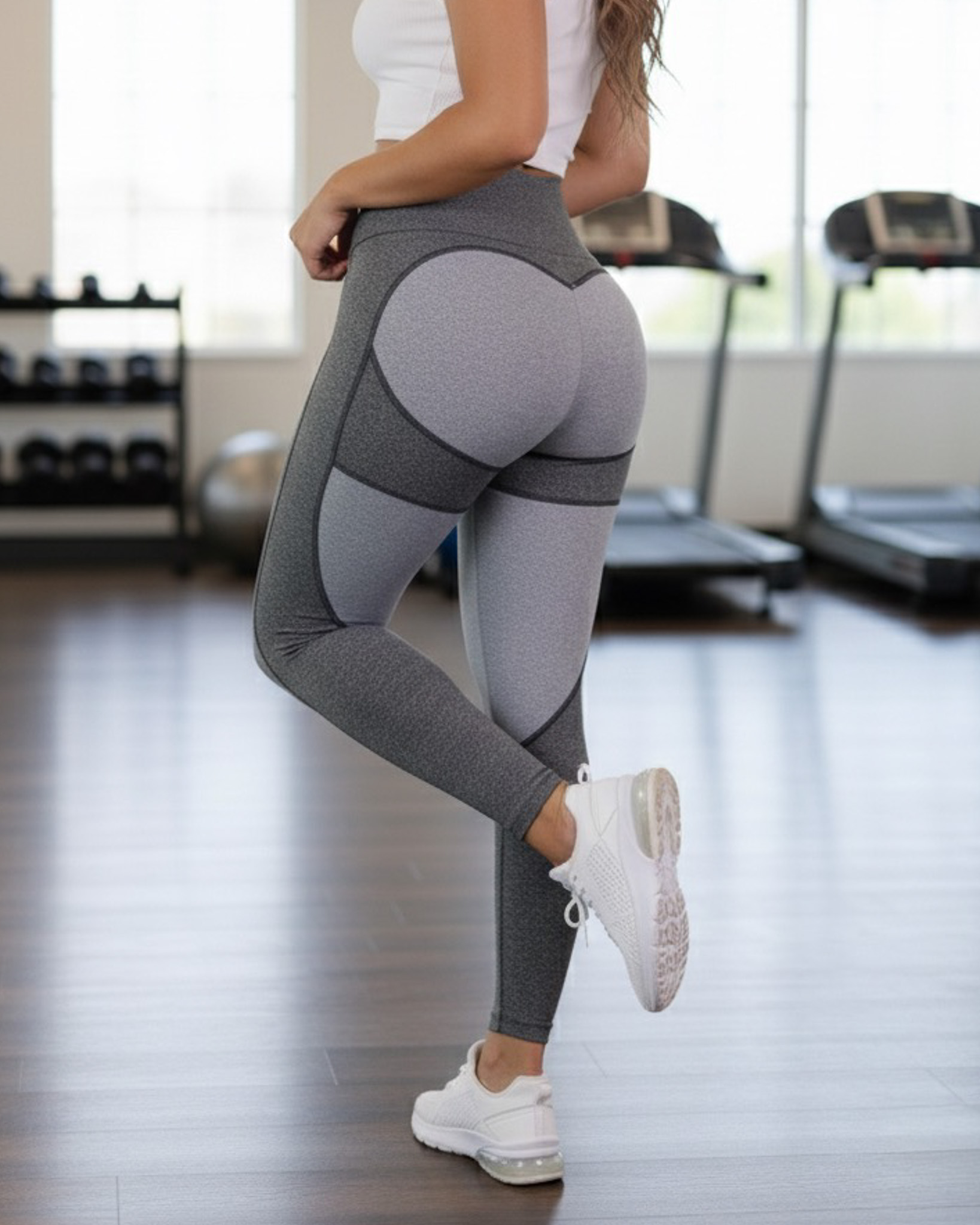 LEGGINGS DEPORTIVOS PARA MUJER LEVANTA COLA CON DISEÑO DE APLICACION ESTER - 2