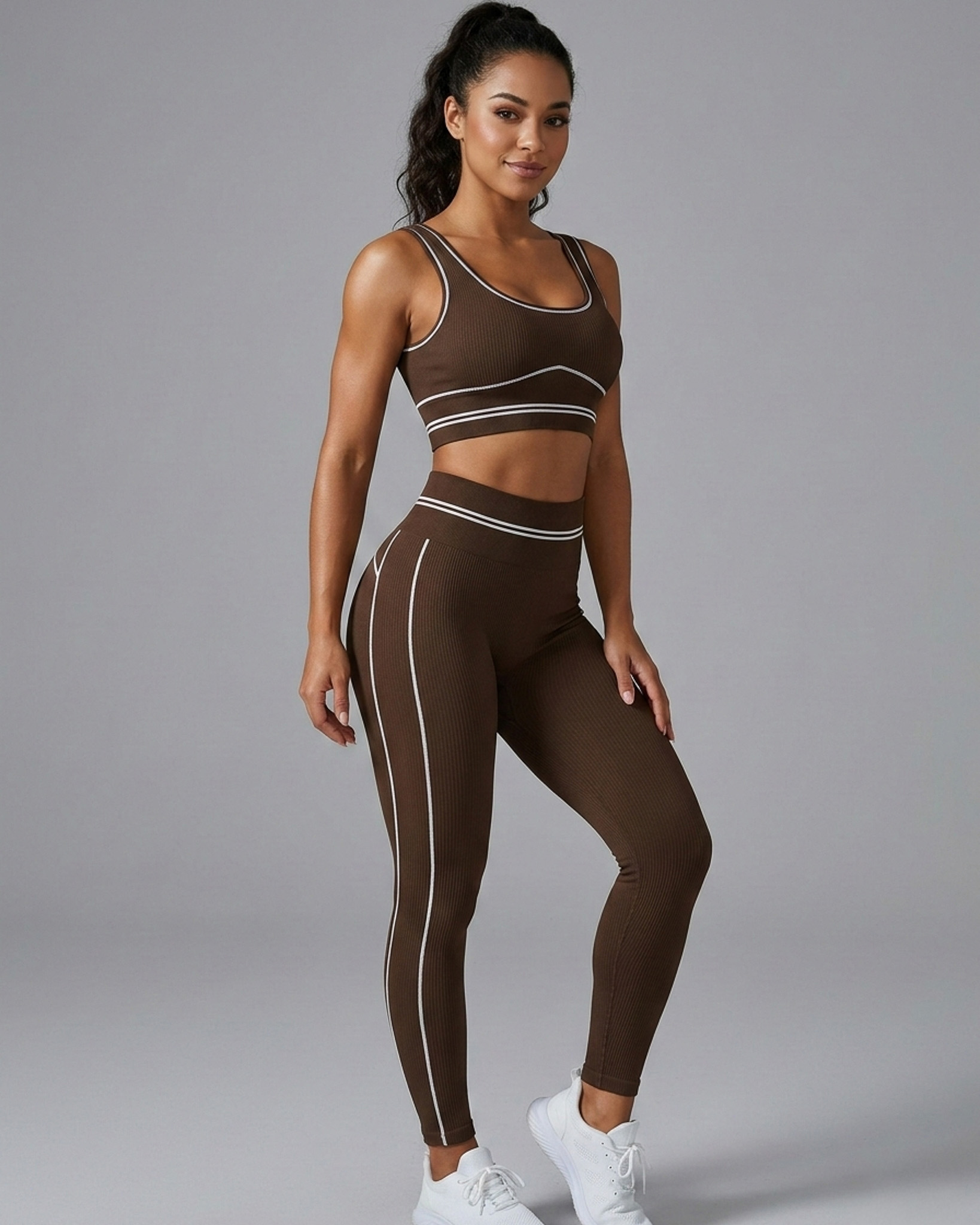 SET DEPORTIVO MUJER SEAMLESS CALZA PUSH UP Y TOP FIT - 5