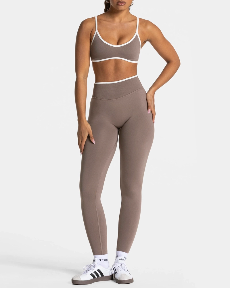 SET DEPORTIVO MUJER CALZA LARGA LEGGINGS Y TOP PETO CORTO - 4