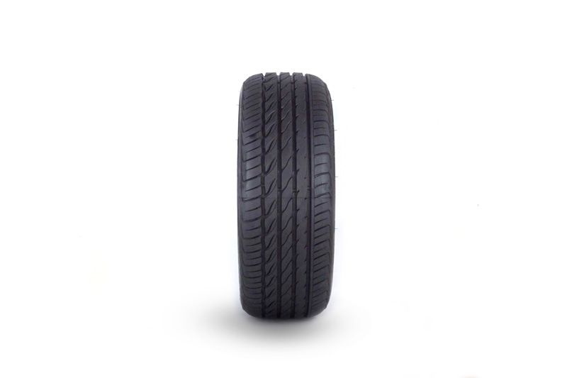 NEUMÁTICO 225/45R18 DIRECCIONAL FRD26 95W TL FARROAD - 1