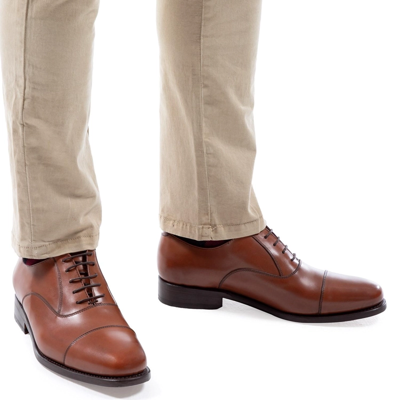 ZAPATO DE CUERO HOMBRE GUANTE BRANDY SUELA PUNTEADO - 2