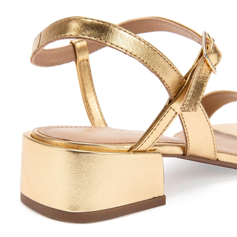SANDALIA DE CUERO MUJER GACEL DORADO MAITE - 4