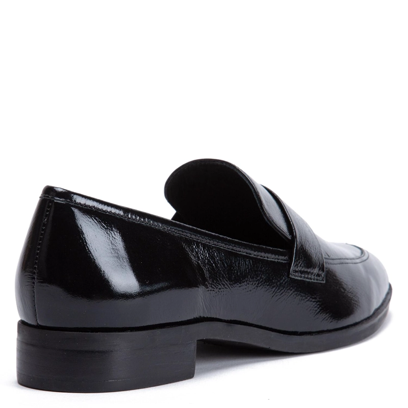 MOCASIN DE CUERO MUJER GACEL NEGRO CRUZ - 5