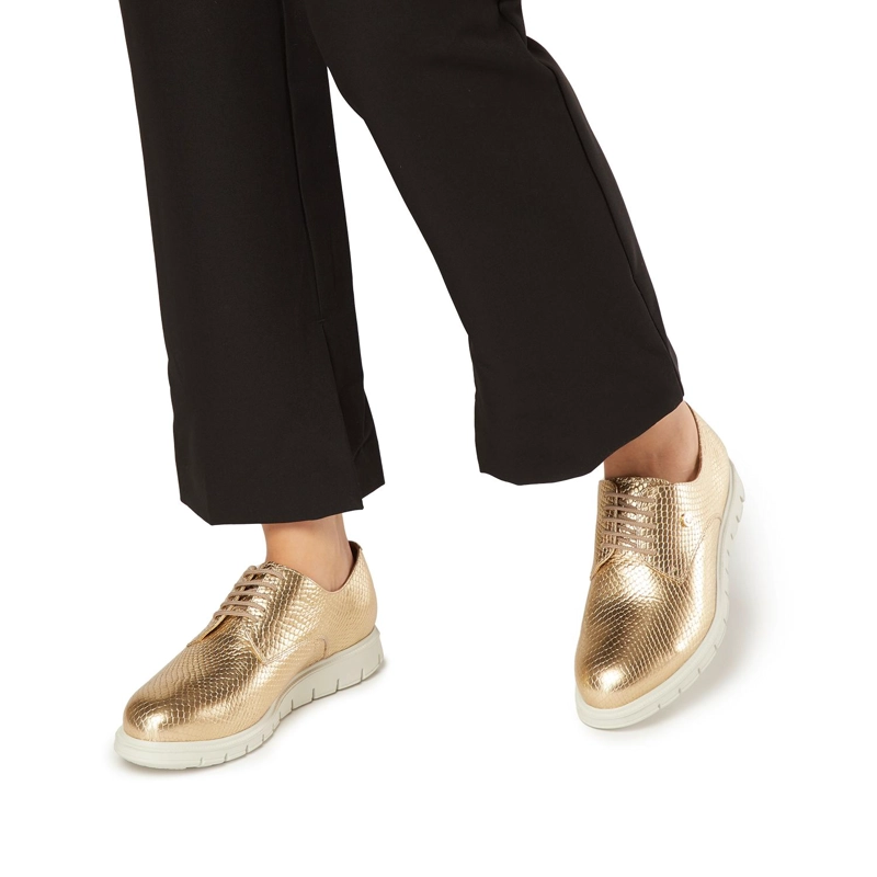ZAPATO DE CUERO MUJER GACEL DORADO ITATI - 2