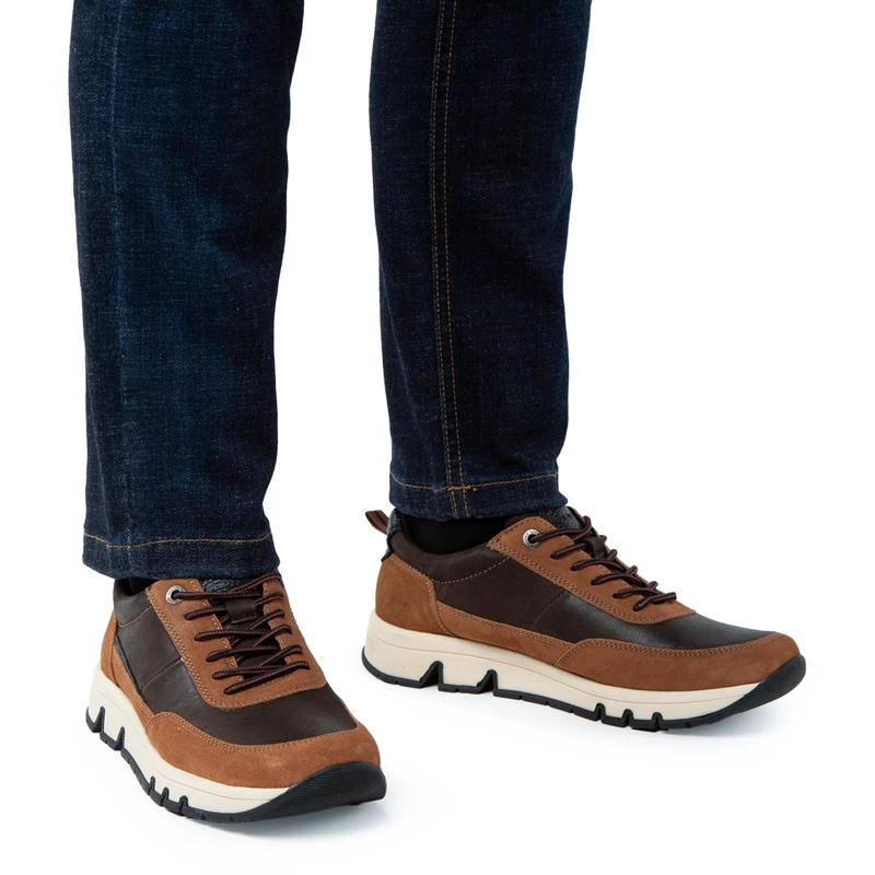 ZAPATILLA DE CUERO HOMBRE GUANTE CAFE  RIO 0036082 - 2