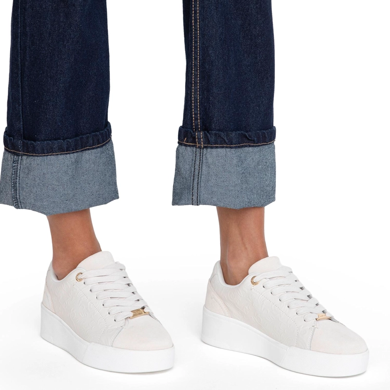 ZAPATILLA DE CUERO MUJER GACEL CREMA LACY - 2