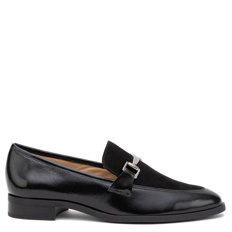 MOCASIN DE CUERO MUJER GACEL NEGRO CRUZ - 1