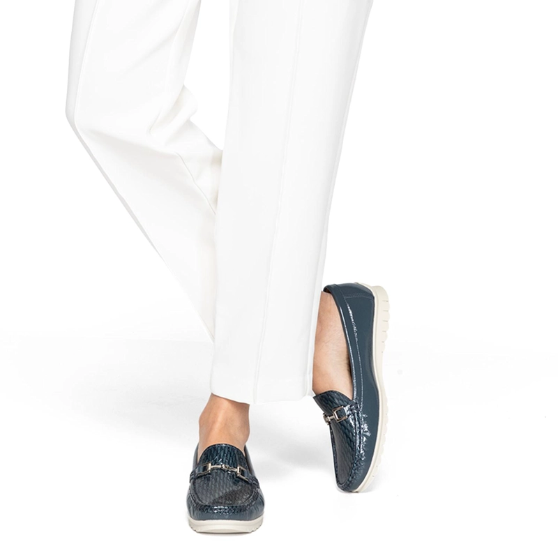 MOCASIN DE CUERO MUJER GACEL AZUL TRINI - 2