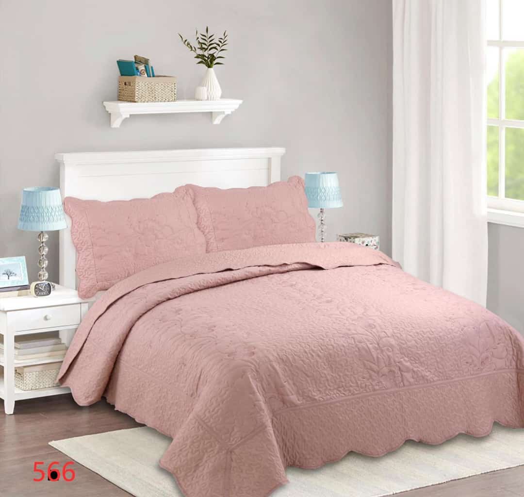 CUBRECAMA QUILT KING - PALO ROSA BORDADO 566 - 1