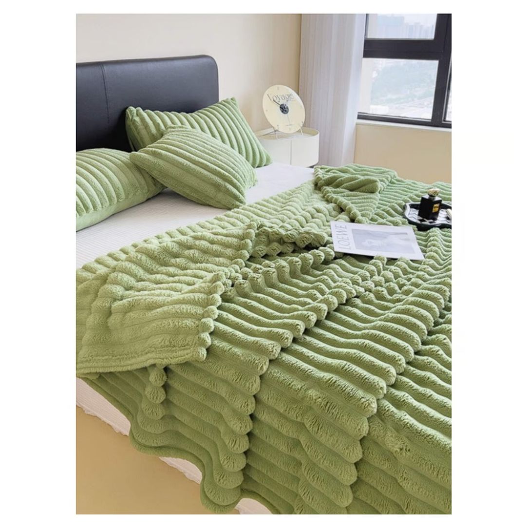 FRAZADA MANTA CARVED SERIES PISTACHO 250 X 230 CM VERDE - 2