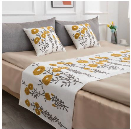 PIECERA BORDADA FLORES AMARILLAS RAMA GRIS 70x180 cms - 1