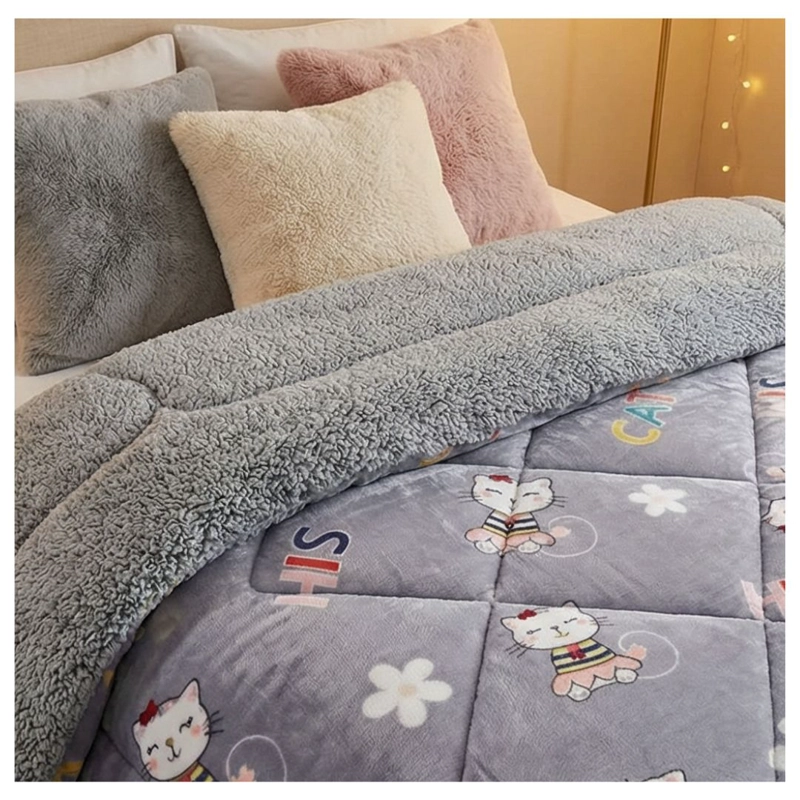 COBERTOR CHIPORRO INVIERNO INFANTIL 1.5 PLAZAS - KITTY STRAWBERRY 198 - 2