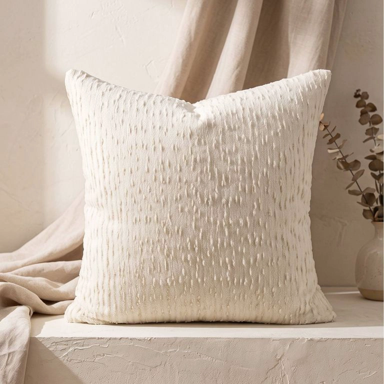 SET 2 FUNDAS DE COJIN GENERICO BLANCO PELUCHE RAYAS BICOLOR 45X45 CM COLECCION SAFARI SERENGETI - 1