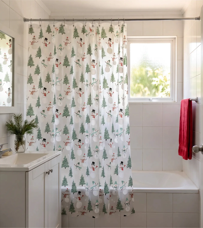 CORTINA DE BAÑO NAVIDEÑA 180 X 180 CM - PINOS Y MONOS DE NIEVE - 1