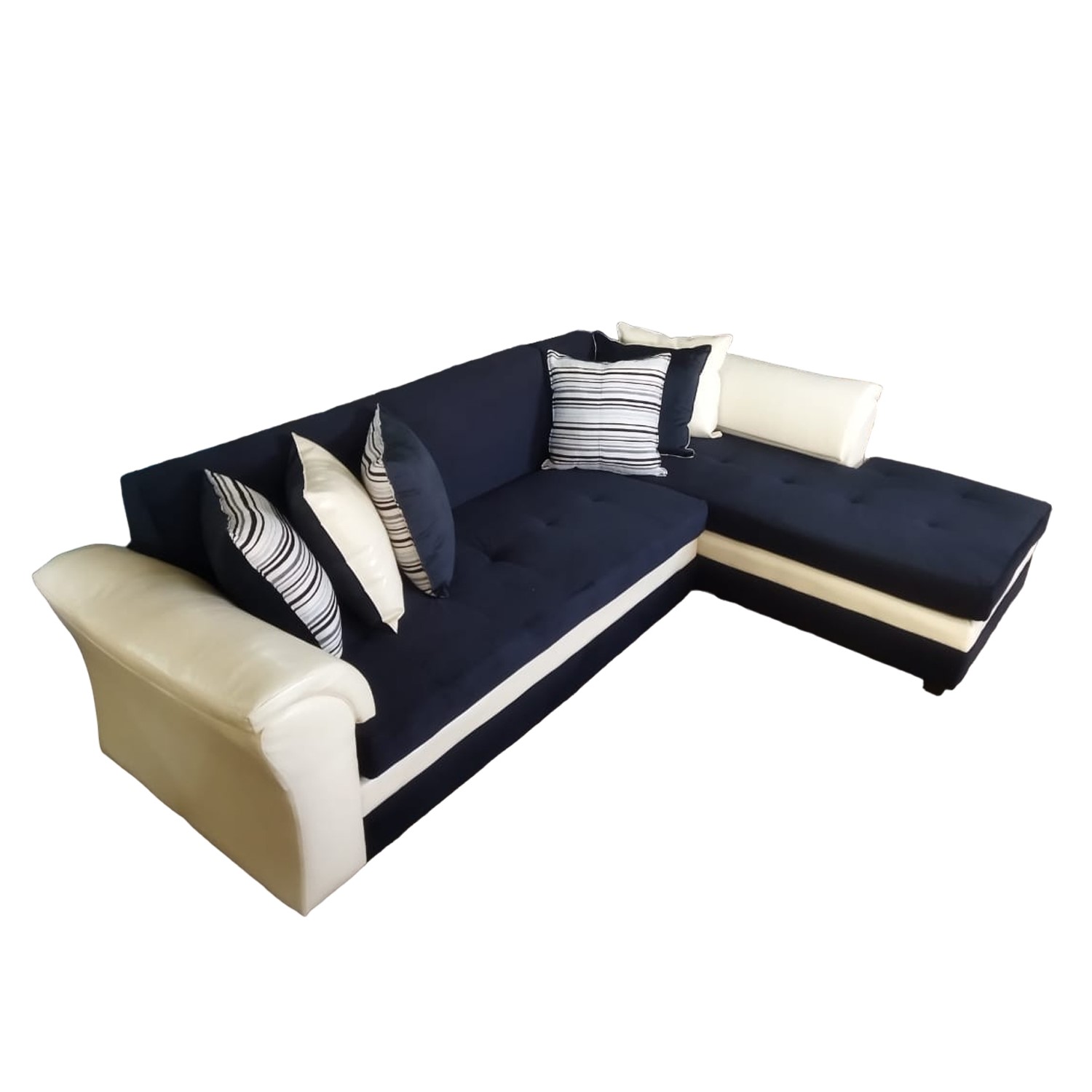 SECCIONAL MUEBLERÍA LATINA MUSTANG DERECHO 5 CUERPOS FELPA GRANDE NEGRO BRAZO BEIGE - 3