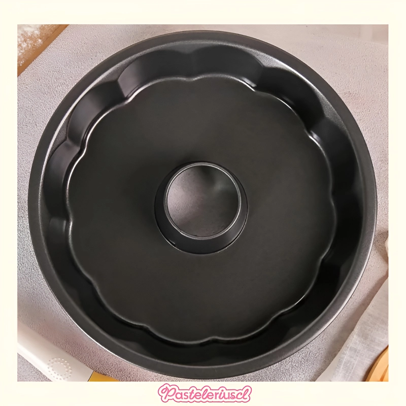 MOLDES PARA QUEQUES REPOSTERIA MOLDE REDONDO ANILLO 28CM - 5