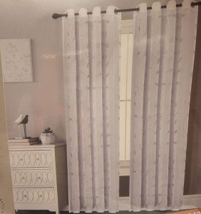 SET CORTINA VISILLO BORDADO 140 X 230 CM HOJAS GRIS - 1