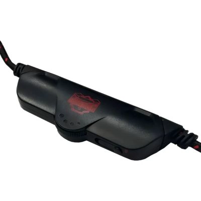 AUDIFONO GAMER CON MICROFONO LUZ ROJA 3.5MM – DGX GHOST - 2