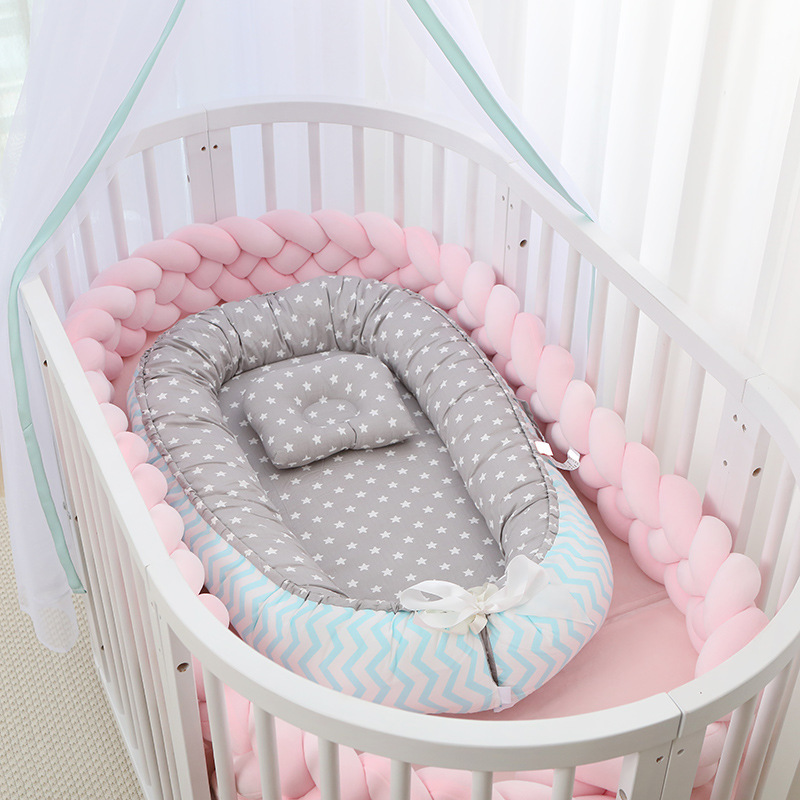 NIDO COLECHO CAMA BEBÉ CON ALMOHADA D1 - 2