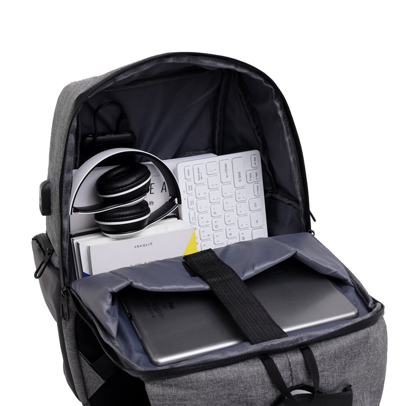 MOCHILA MULTIFUNCIONAL LAPTOP IMPERMEABLE CON PUERTO USB 35 LITROS - 6