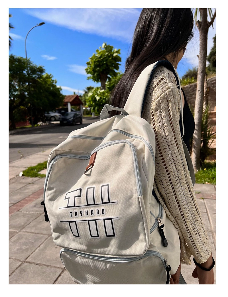 MOCHILA DISEÑO EXCLUSIVO A PRUEBA DE AGUA 37 LITROS UNISEX. - 1