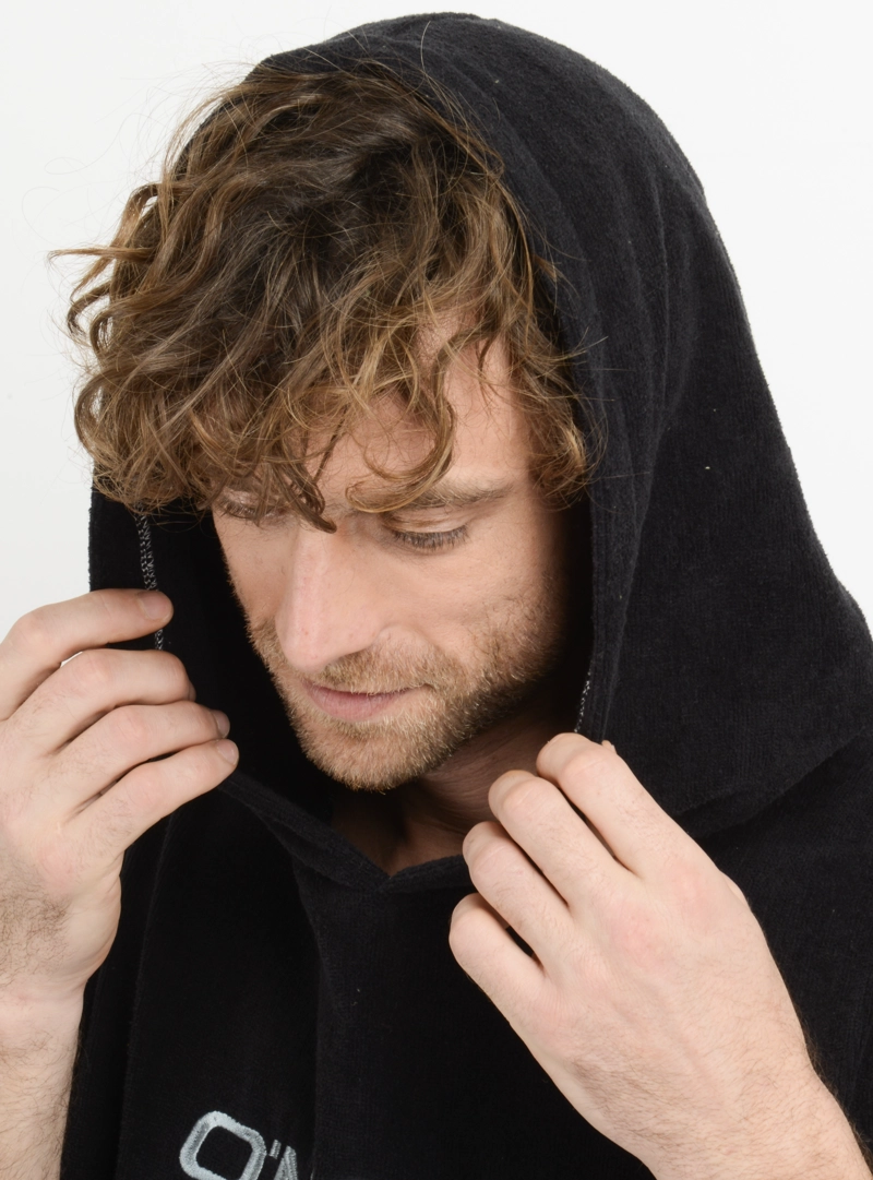 PONCHO TOALLA CALI NEGRO - 6