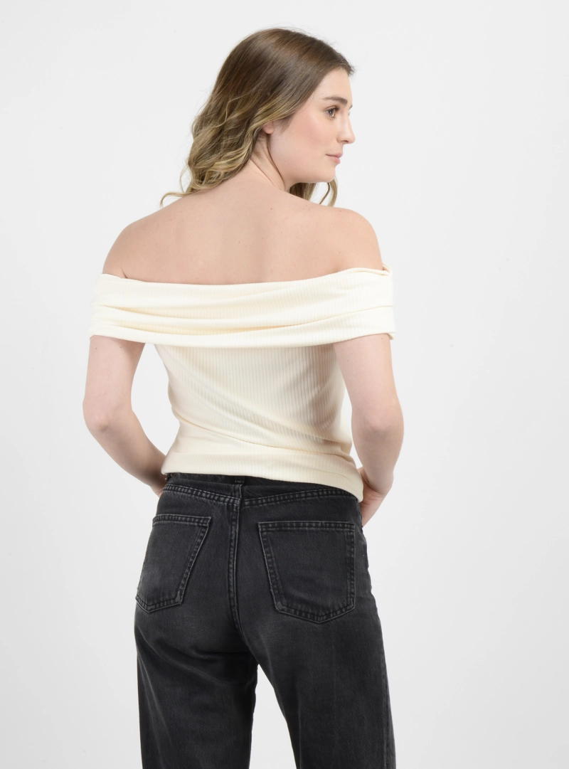 POLERA SIN MANGAS DEVY BEIGE CLARO - 2