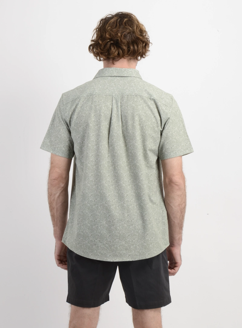 CAMISA MANGA CORTA TRVLR TRAVERSE FLORAL VERDE - 2
