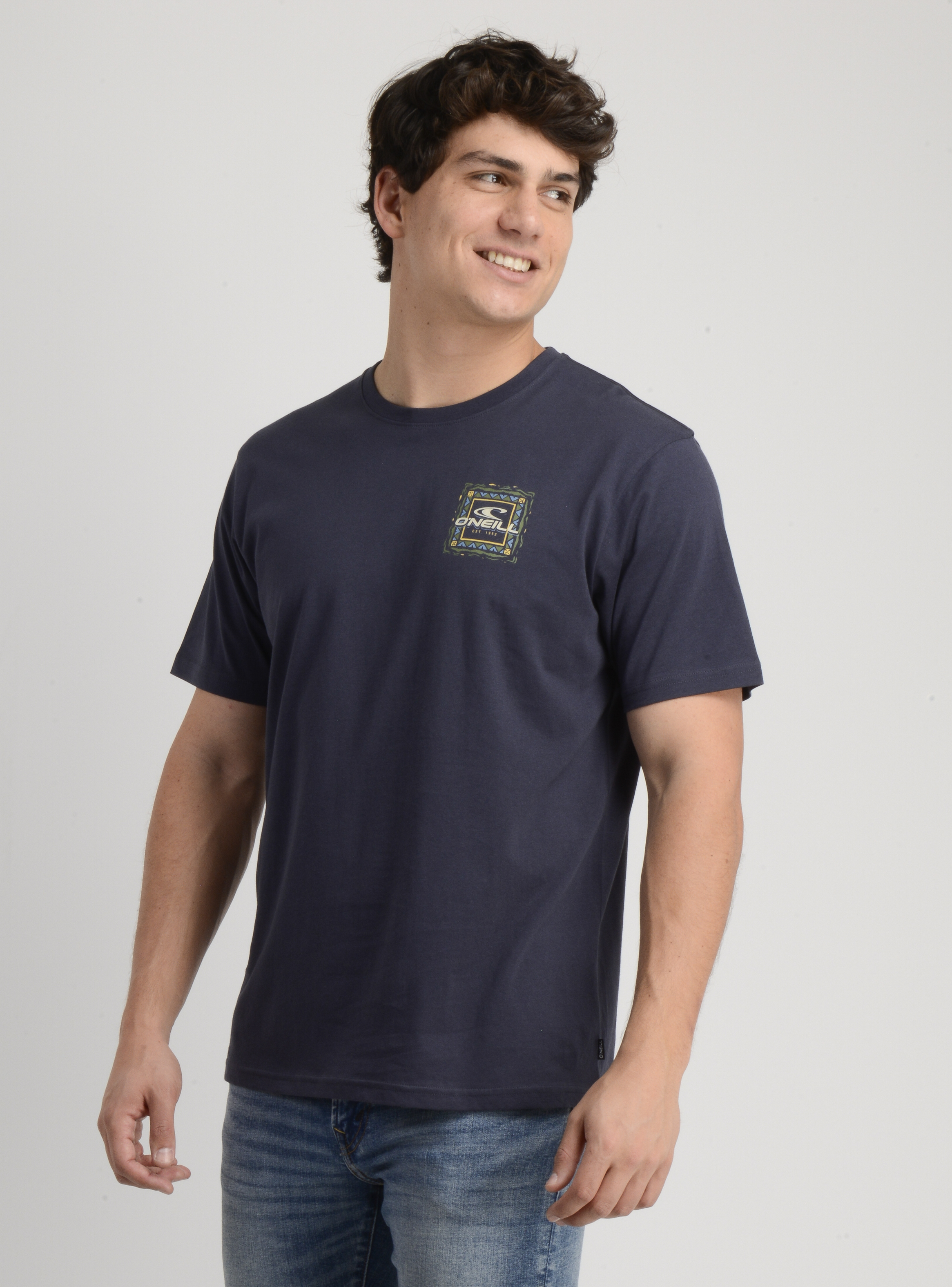 POLERA MANGA CORTA PATTERNS AZUL OSCURO - 3