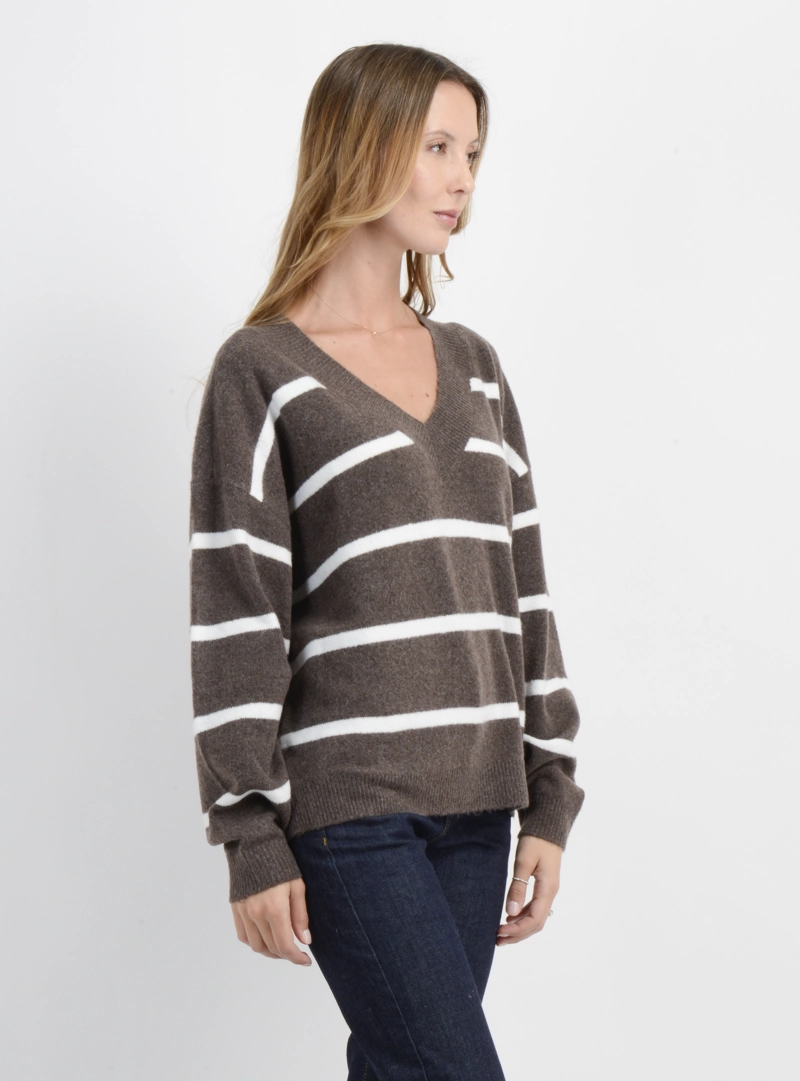 SWEATER LANDING CAFE  CLARO - 4