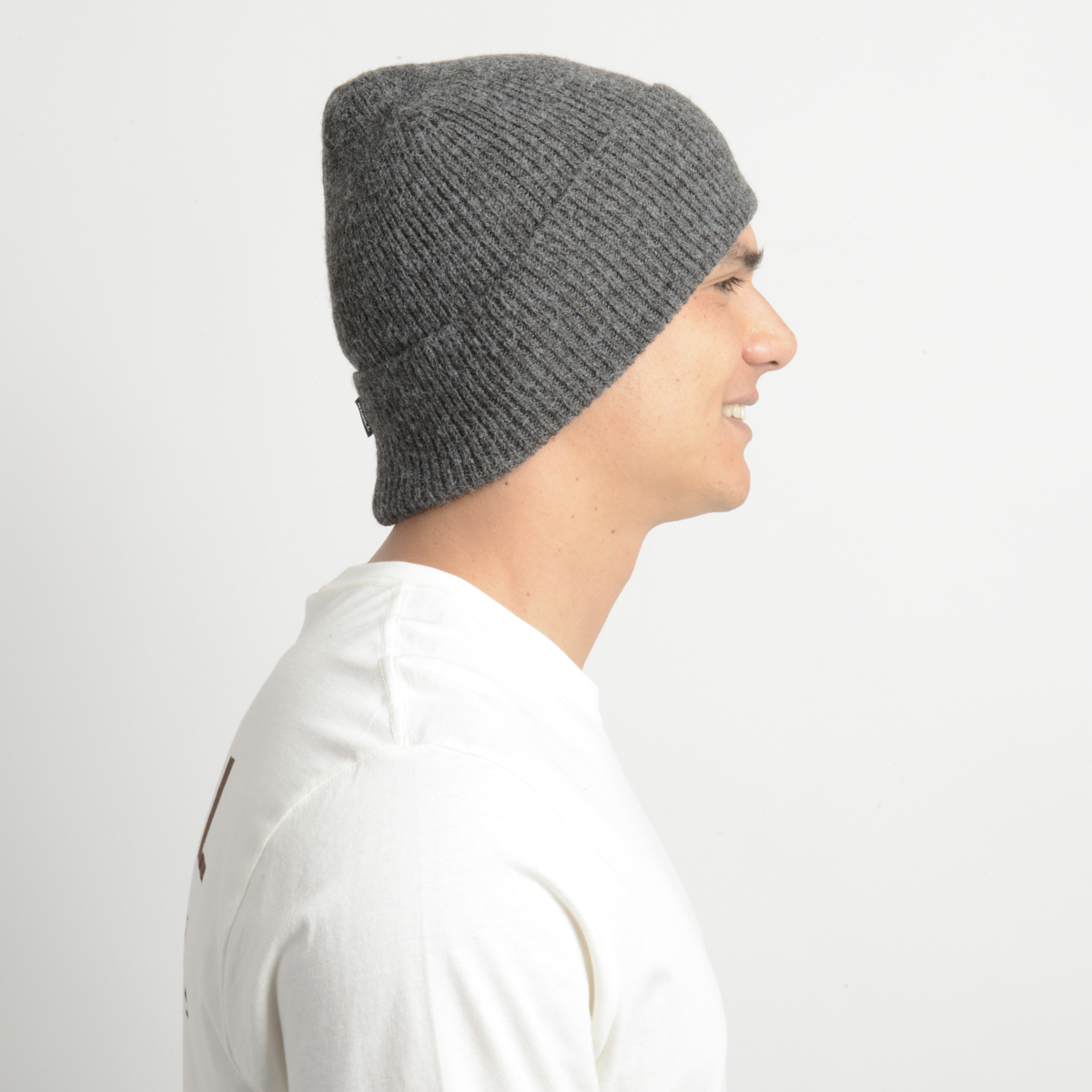 BEANIE MARKET II GRIS OSCURO - 4