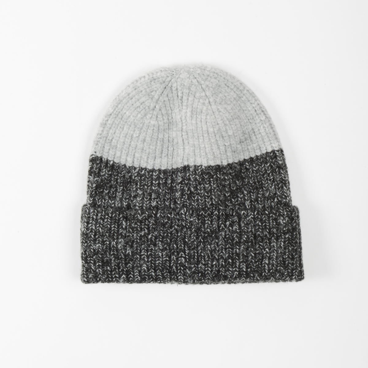 BEANIE TAHOE GRIS - 6